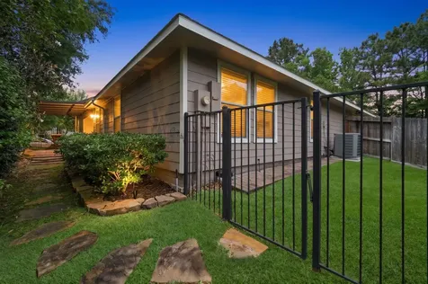194 W Kentwick Place Conroe TX 77384