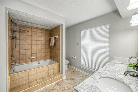 11651 Trailmont Drive Houston TX 77077