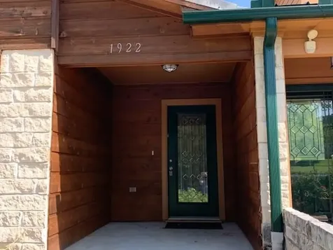1922 20th Street Huntsville TX 77340