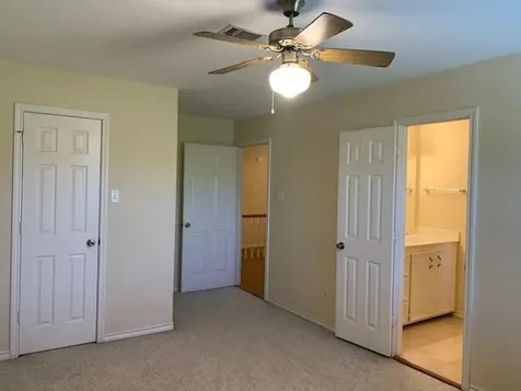 1922 20th Street Huntsville TX 77340