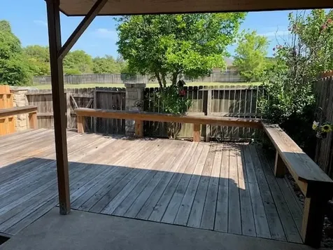 1922 20th Street Huntsville TX 77340