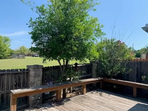 1922 20th Street Huntsville TX 77340