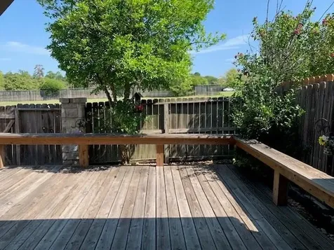 1922 20th Street Huntsville TX 77340