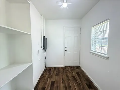 5302 Clay Street Houston TX 77023