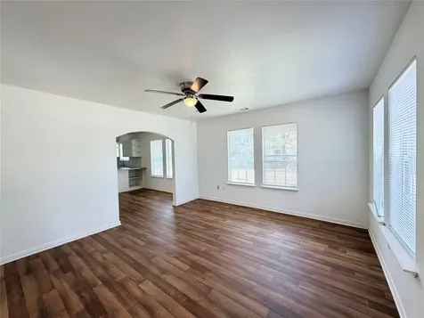 5302 Clay Street Houston TX 77023