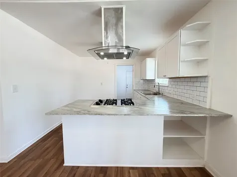 5302 Clay Street Houston TX 77023