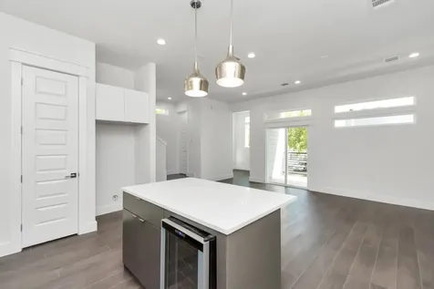 4721 Independence Heights Lane Houston TX 77018