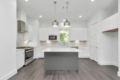 4721 Independence Heights Lane Houston TX 77018
