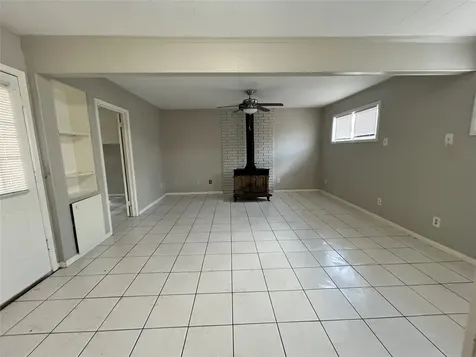 914 Elton Street Houston TX 77034