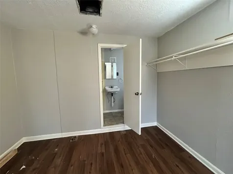914 Elton Street Houston TX 77034