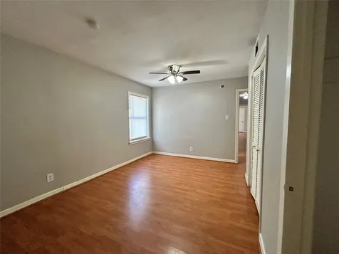 914 Elton Street Houston TX 77034
