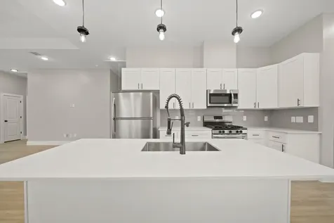505 Carl Street Houston TX 77009