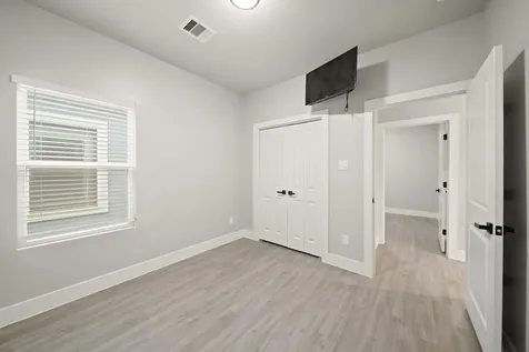 505 Carl Street Houston TX 77009