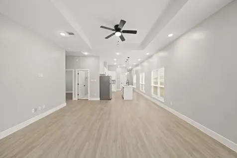 505 Carl Street Houston TX 77009