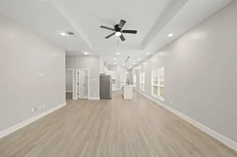 505 Carl Street Houston TX 77009
