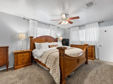 90 Live Oak Van Vleck TX 77482