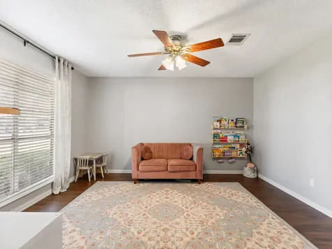 90 Live Oak Van Vleck TX 77482