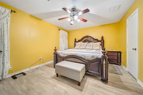 2224 Shady Pine Drive Conroe TX 77301