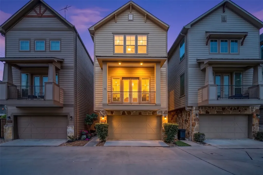 6005 Kansas Street B Houston TX 77007