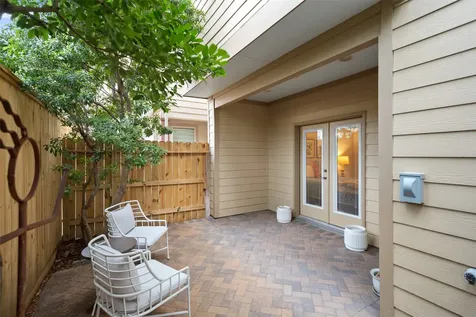 6005 Kansas Street B Houston TX 77007