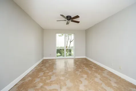 10211 Sugar Branch Drive 445 Houston TX 77036