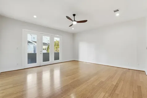 2028 Tuam Street Houston TX 77004