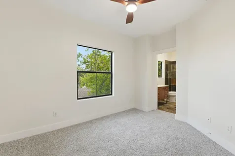 2028 Tuam Street Houston TX 77004