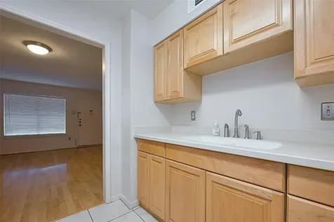 2350 Bering Drive 94 Houston TX 77057