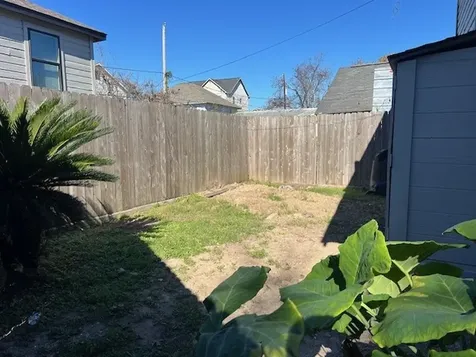 407 1/2 Walton Street Houston TX 77009