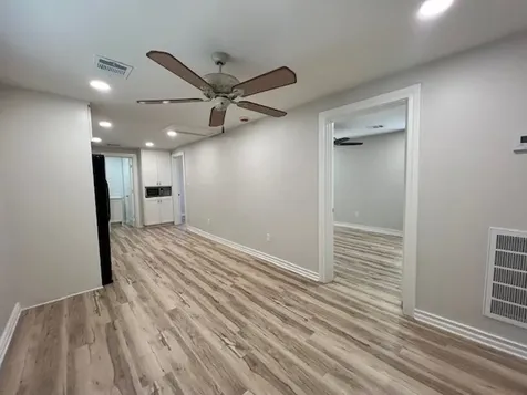 407 1/2 Walton Street Houston TX 77009