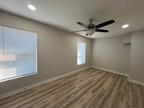 407 1/2 Walton Street Houston TX 77009