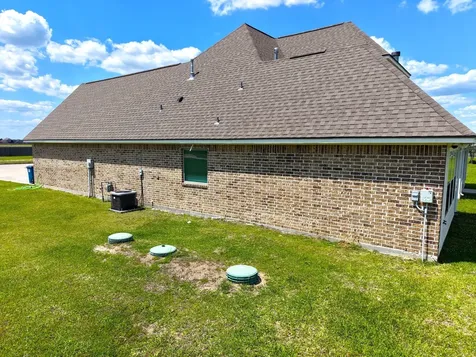 2295 Diamond D Drive Beaumont TX 77713