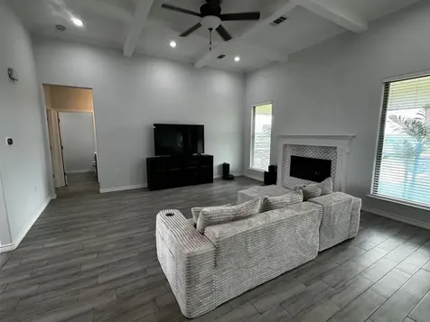 2295 Diamond D Drive Beaumont TX 77713