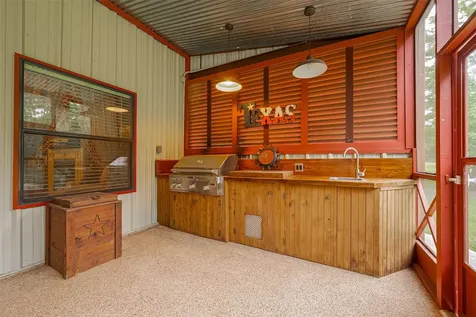 602 Fm 2693 Rd East New Waverly TX 77358