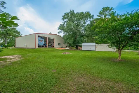 602 Fm 2693 Rd East New Waverly TX 77358