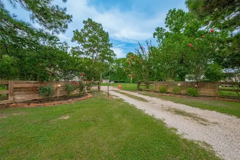 602 Fm 2693 Rd East New Waverly TX 77358