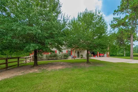 602 Fm 2693 Rd East New Waverly TX 77358