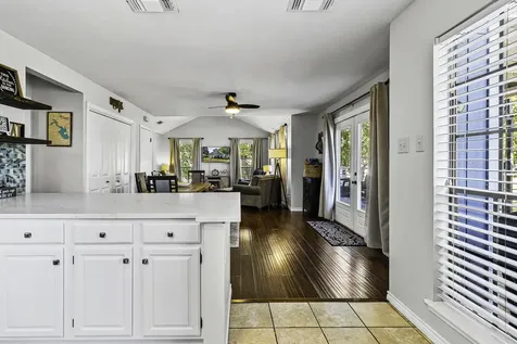 1382 Indian Hill Boulevard Livingston TX 77351