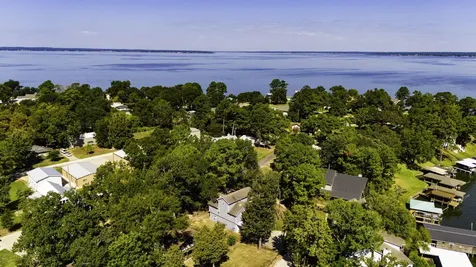 1382 Indian Hill Boulevard Livingston TX 77351
