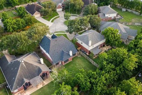 515 Deer Hollow Drive Sugar Land TX 77479
