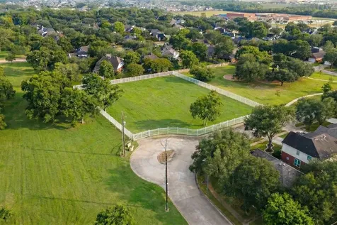 515 Deer Hollow Drive Sugar Land TX 77479