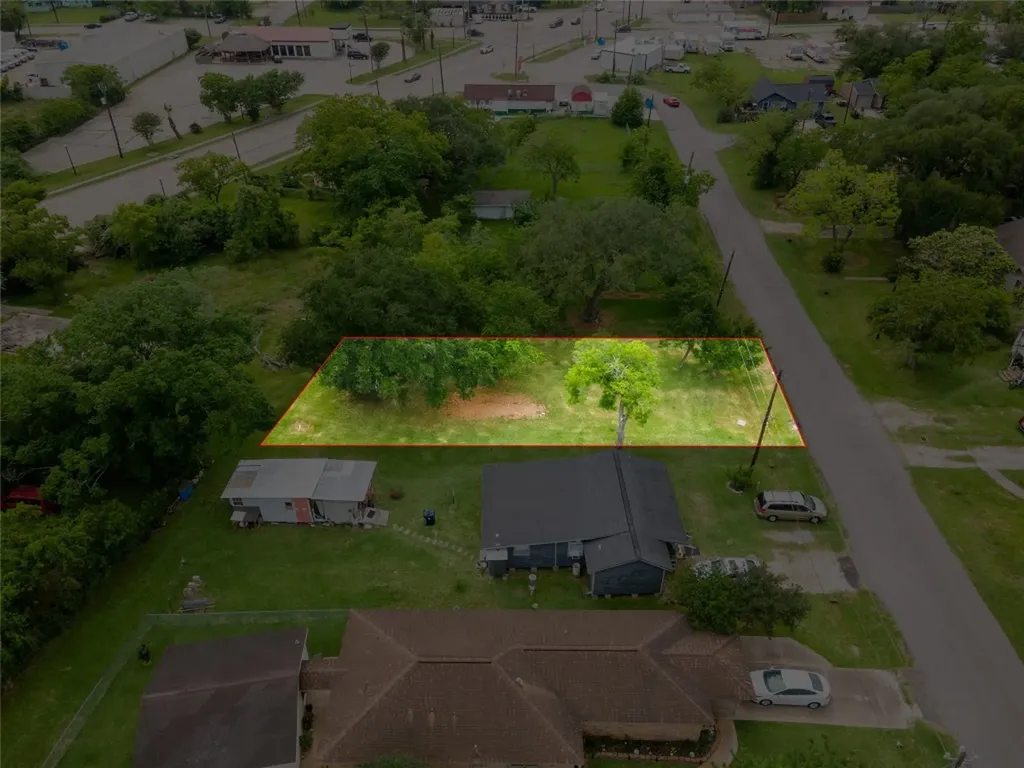 507 Cemetery Street Clute TX 77531