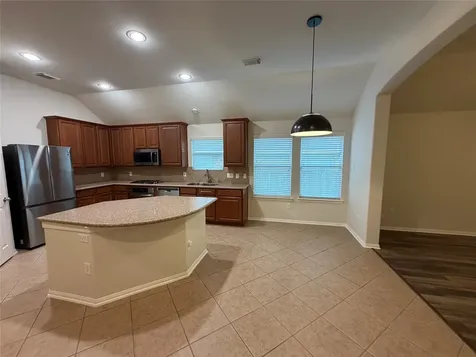 31 W Spindle Tree Circle The Woodlands TX 77382