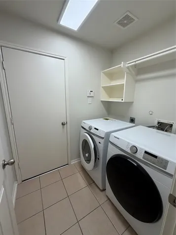 31 W Spindle Tree Circle The Woodlands TX 77382