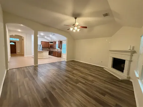 31 W Spindle Tree Circle The Woodlands TX 77382