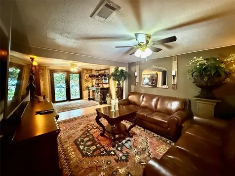1905 Yellowstone Street Freeport TX 77541