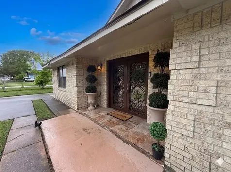 1905 Yellowstone Street Freeport TX 77541