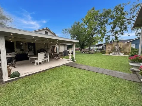 1905 Yellowstone Street Freeport TX 77541
