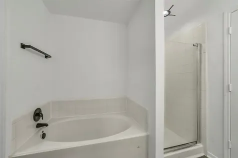 2811 Packard Elm Street Houston TX 77038
