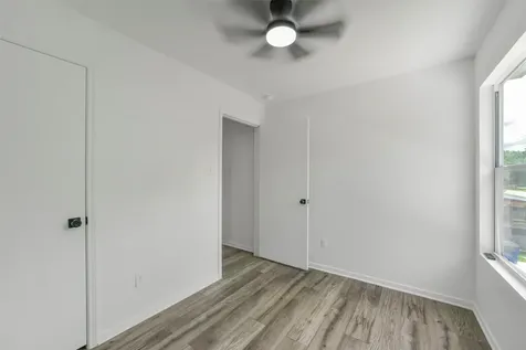 2811 Packard Elm Street Houston TX 77038